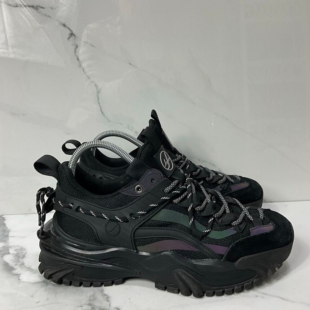 JAVI Dominance Sneakers